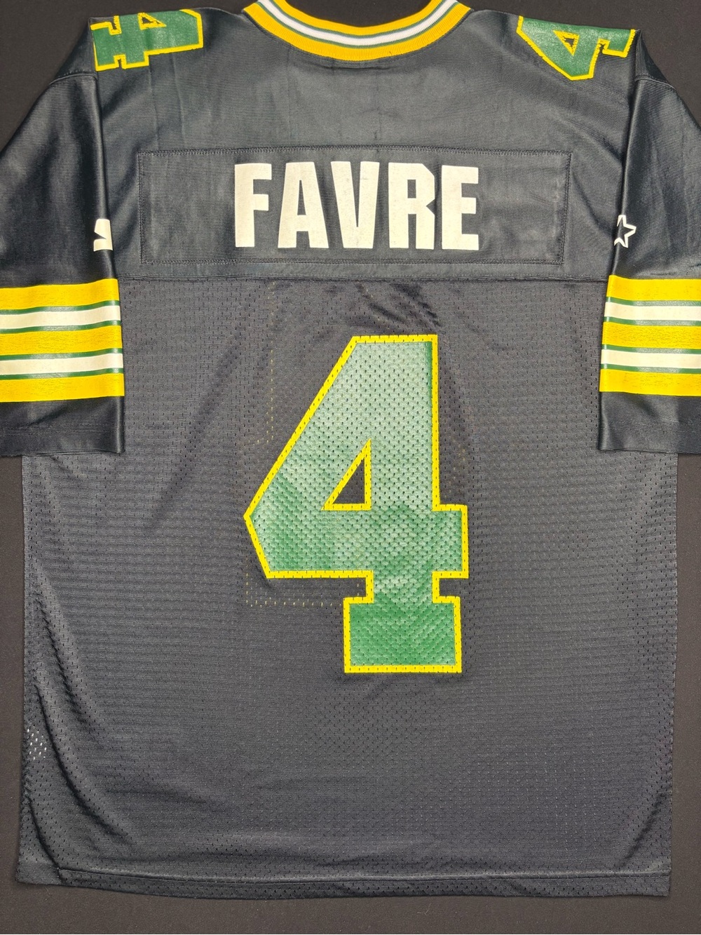 Vintage Green Bay Packers Brett Favre Blackout Starter Football Jersey Size: 46
